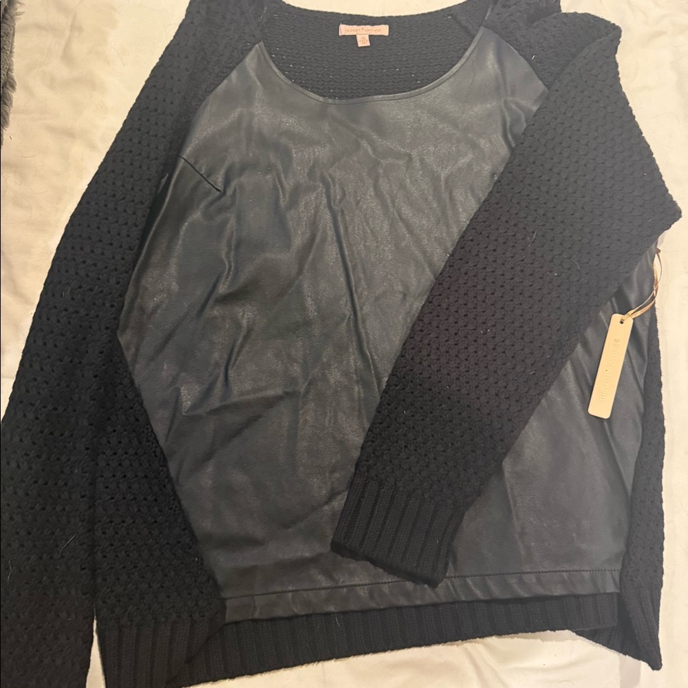 New with tags XL Gibson Latimer sweater with leather detail